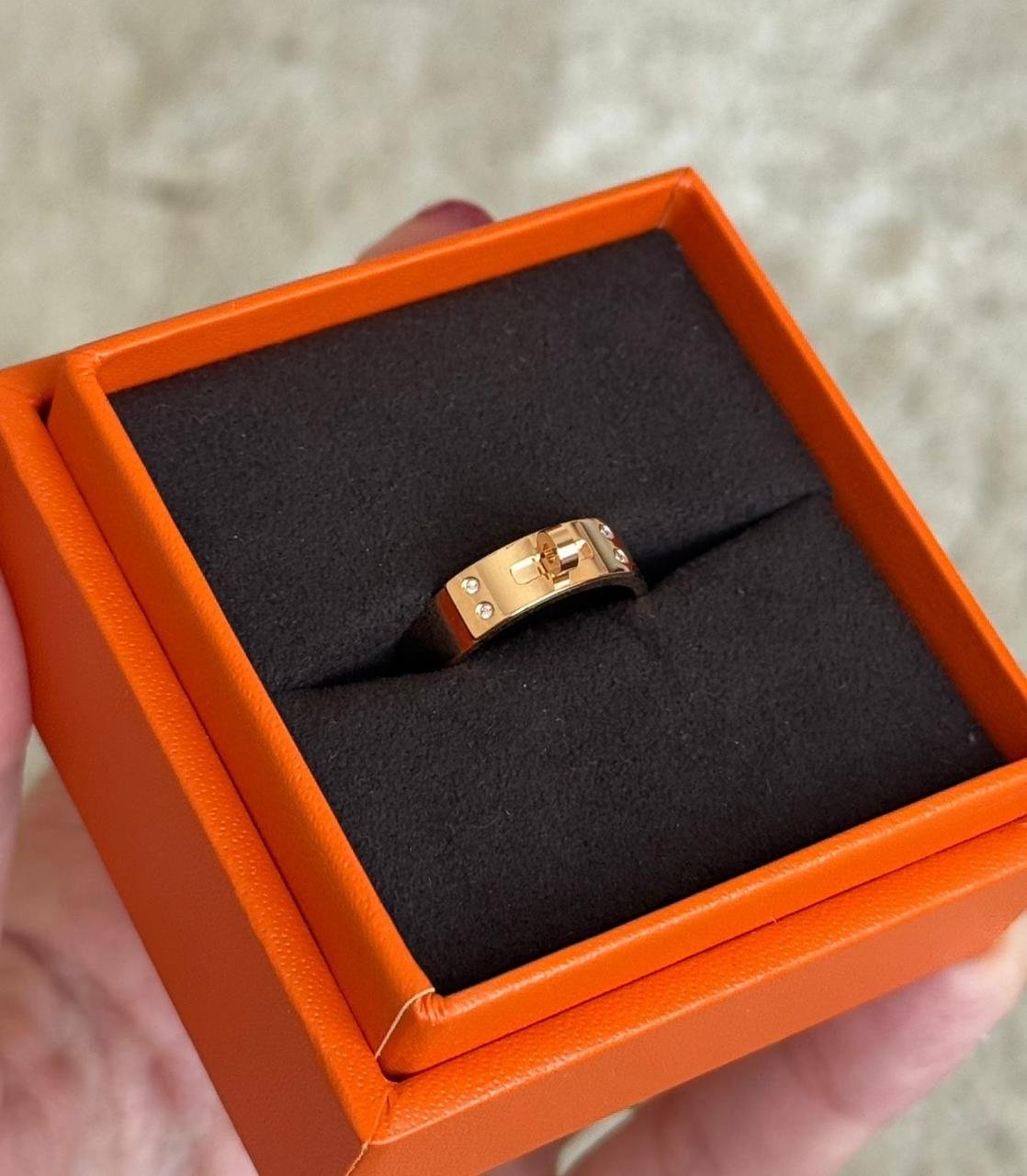 e24db678-7209-491e-a146-4516b19cf3e1 Hermes Kelly Ring gold - 52 - Image 1